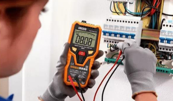 Hướng dẫn cách đo điện 3 pha bằng đồng hồ vạn năng nhanh nhất